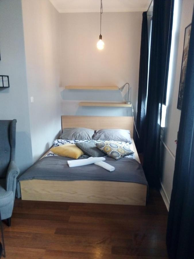 Art Dreams Apartament Chmielna 14 Varsavia Esterno foto